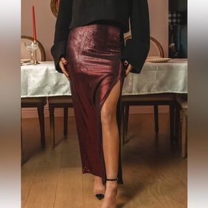 Cupshe JoJo Burgundy Metallic High Slit Maxi Skirt NWT Size S